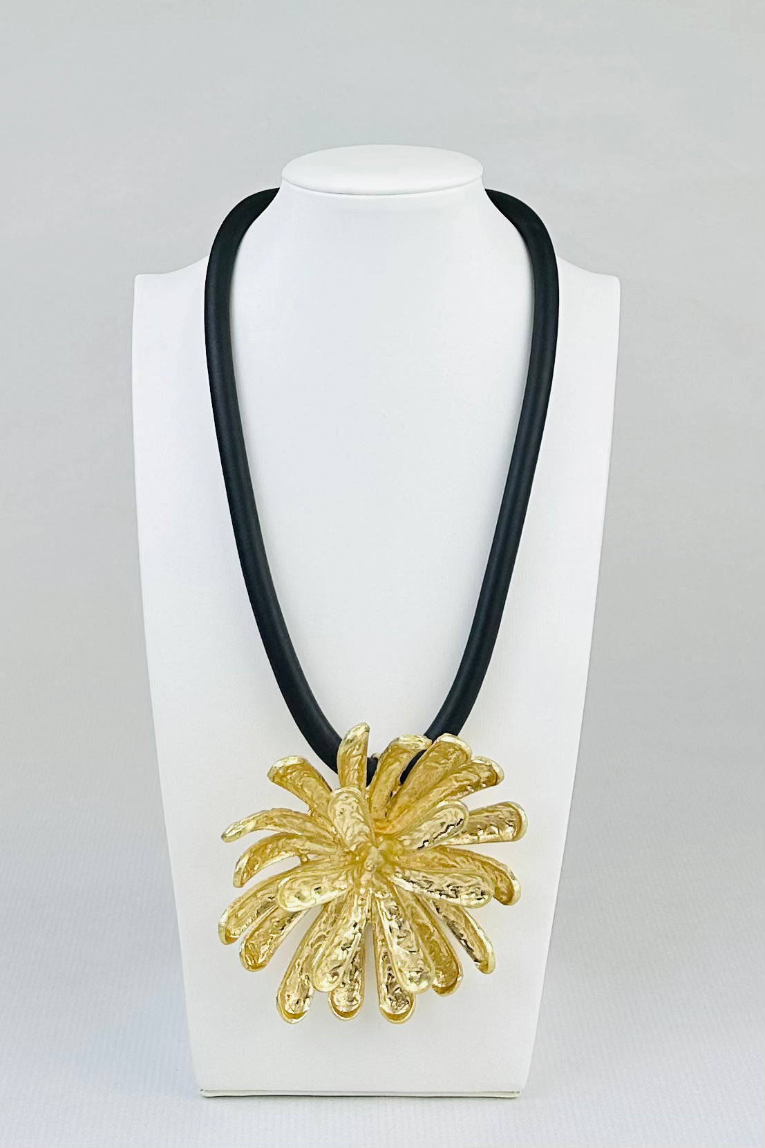COLLANA LOTUS