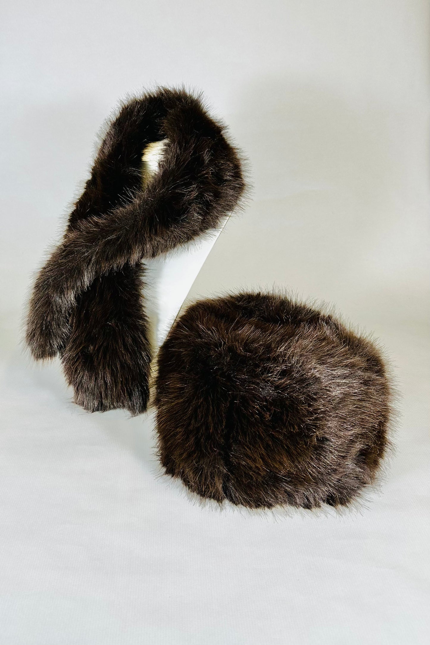 CAPPELLO PELLICCIA SINTETICA