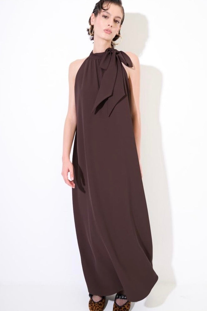 ABITO SMANICATO FIOCCO